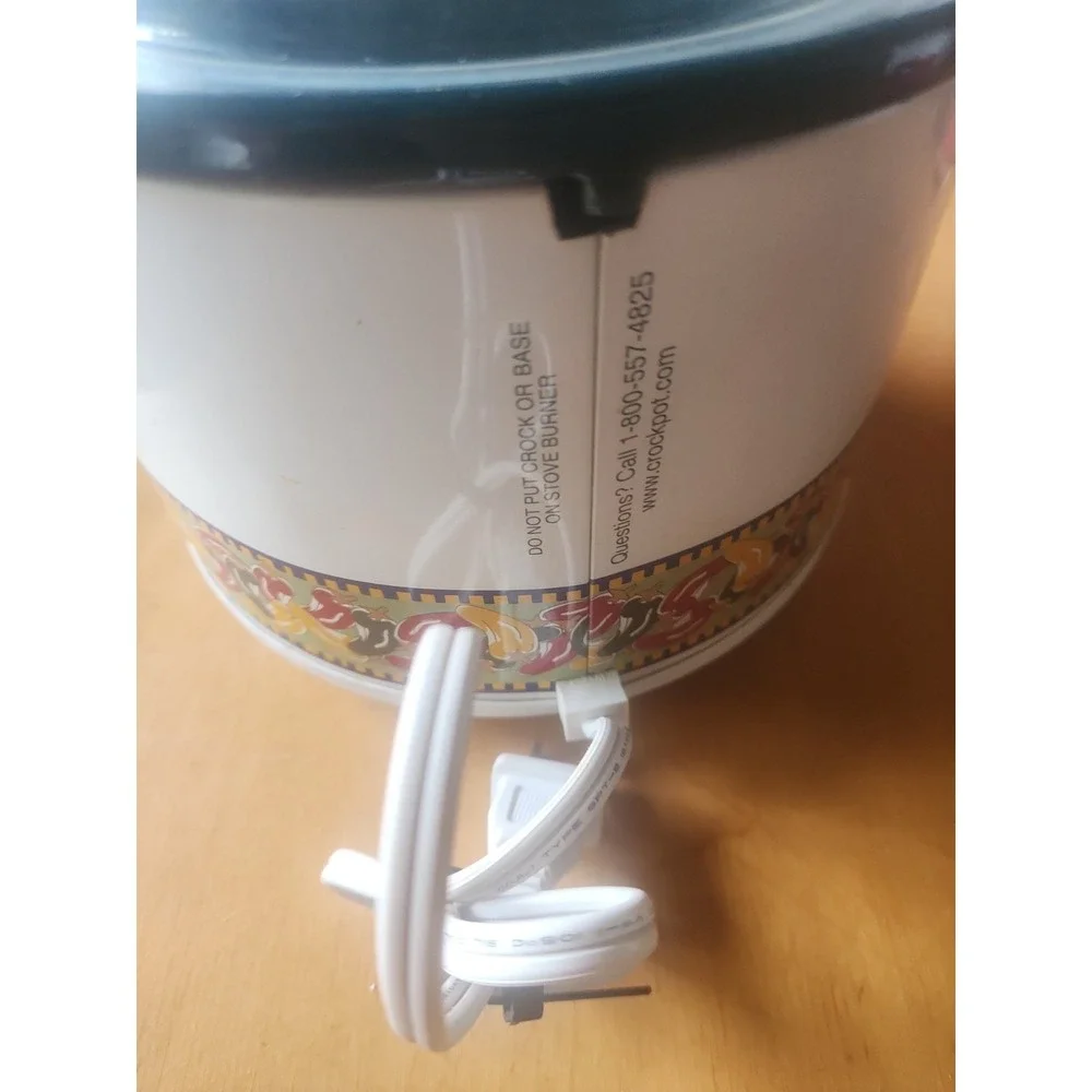 Crock Pot Rival 2 Quart Slow Cooker Model 3122 CH Chili Pepper Design‎
